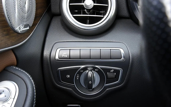 Mercedes-Benz Klasa C cena 138988 przebieg: 86000, rok produkcji 2019 z Knurów małe 562